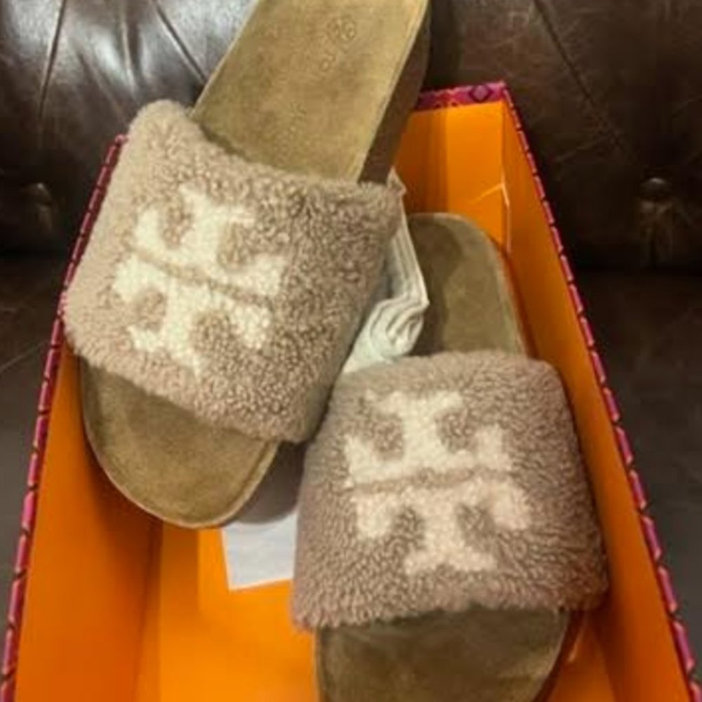 Never Worn Tory Burch Platform Sandals